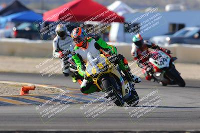 media/Dec-18-2022-SoCal Trackdays (Sun) [[8099a50955]]/Turn 2 (950am)/